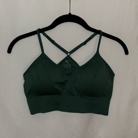 Pro-fit sports bras - Picture 4 of 5